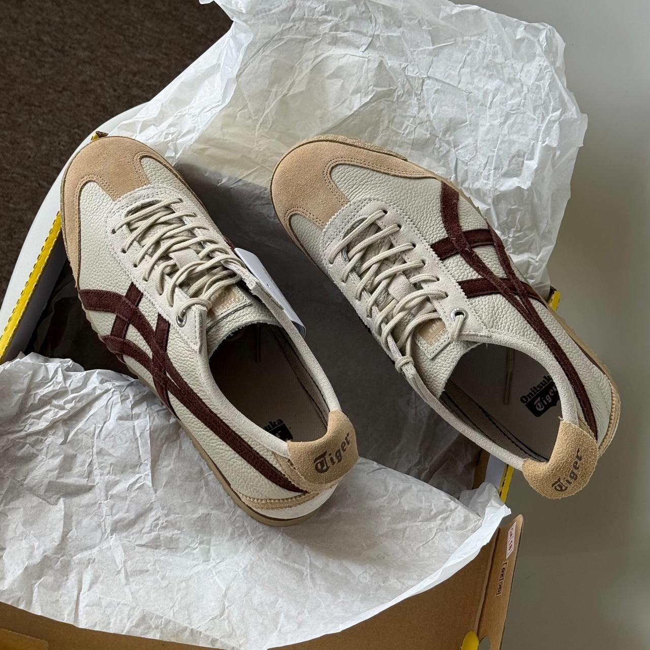 Mexico 66 SD Lace Up Vintage Putty Dark Brown