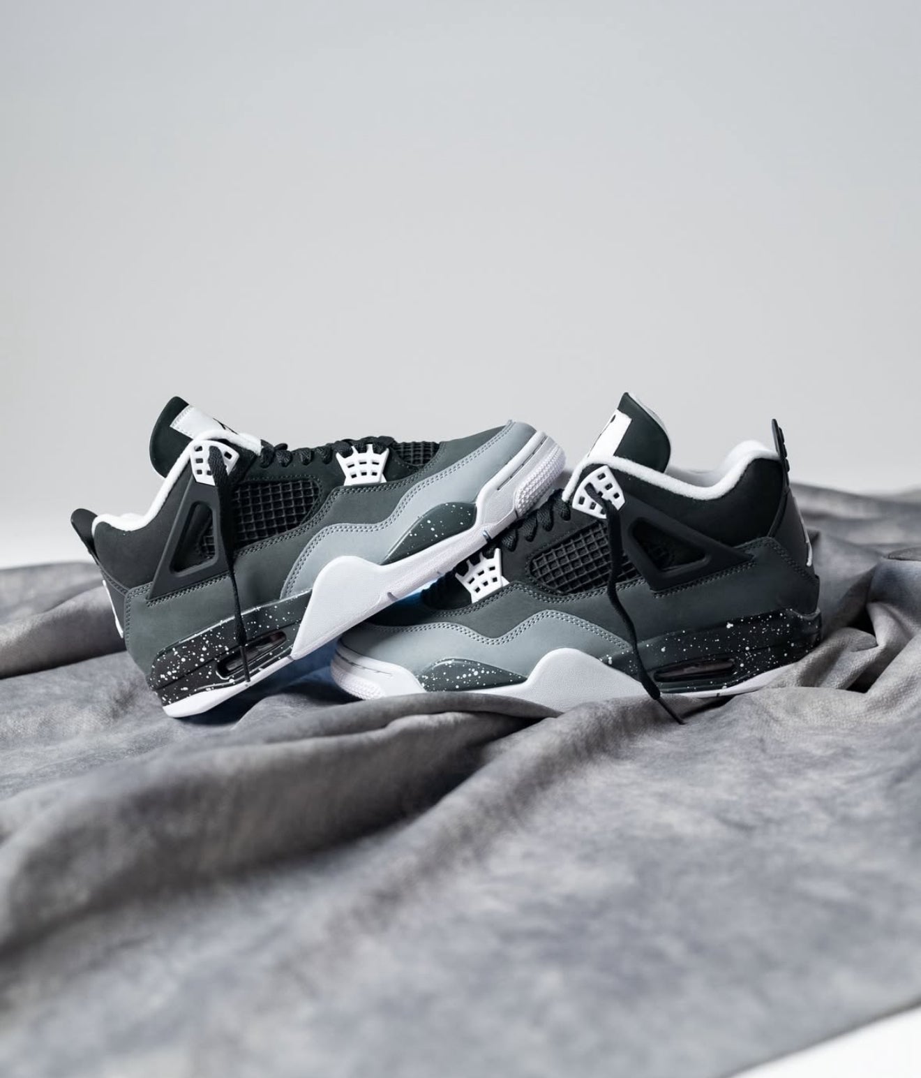 Air Jordan 4 Retro Fear