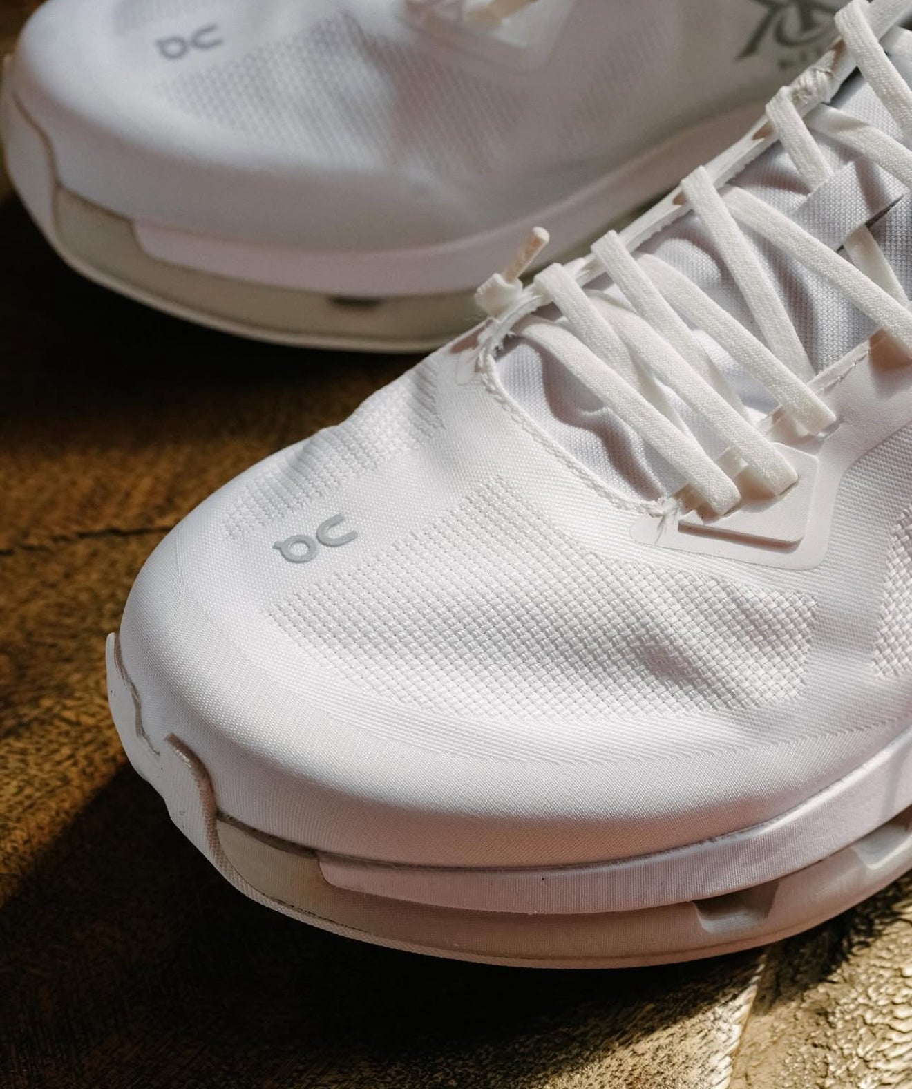 On Running Cloudzone Kith White Ice