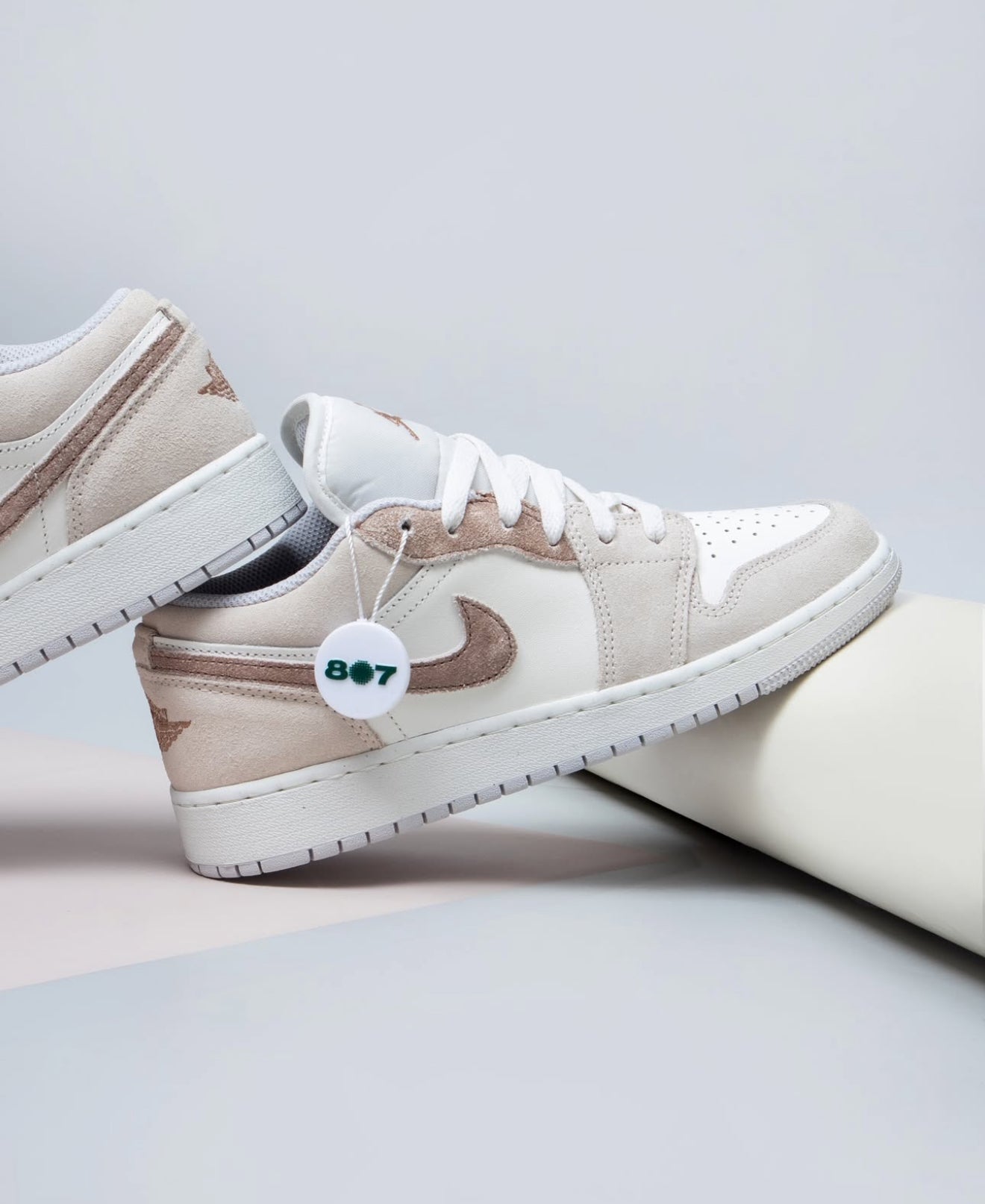 Air Jordan 1 Low Legend Light Brown
