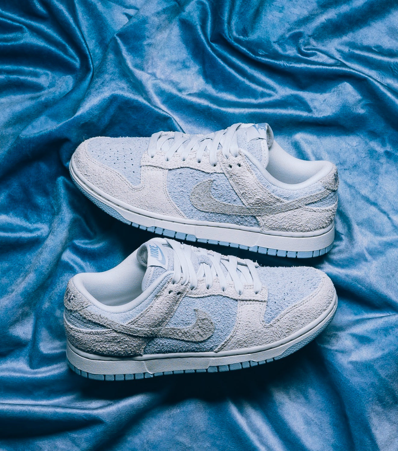Dunk Low Light Armory Blue Photon Dust