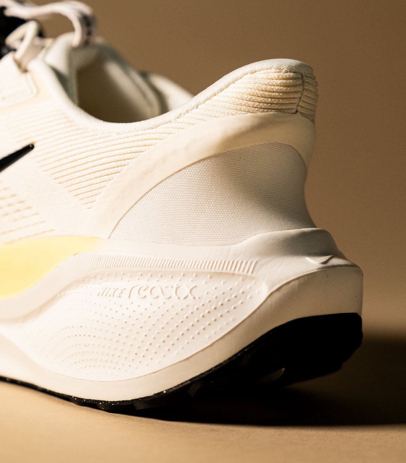 Air Zoom Pegasus 41 EasyOn Pale Ivory Soft Yellow