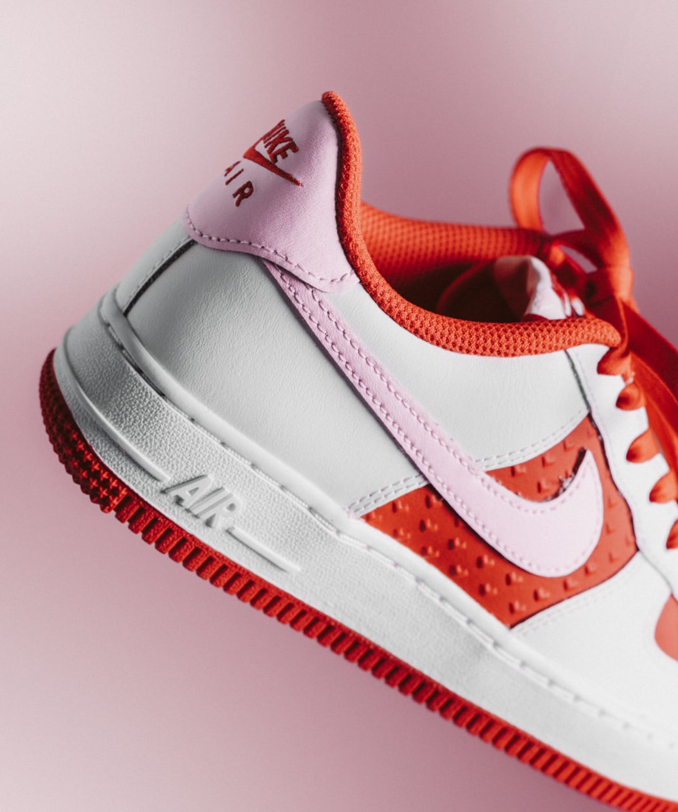 WMNs Airforce 1 Low Valentine's Day (2025)