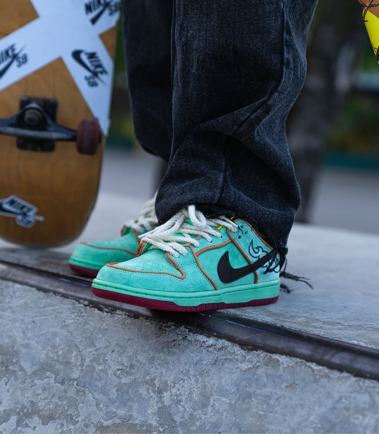 SB Dunk Low Rodeo Tourmaline