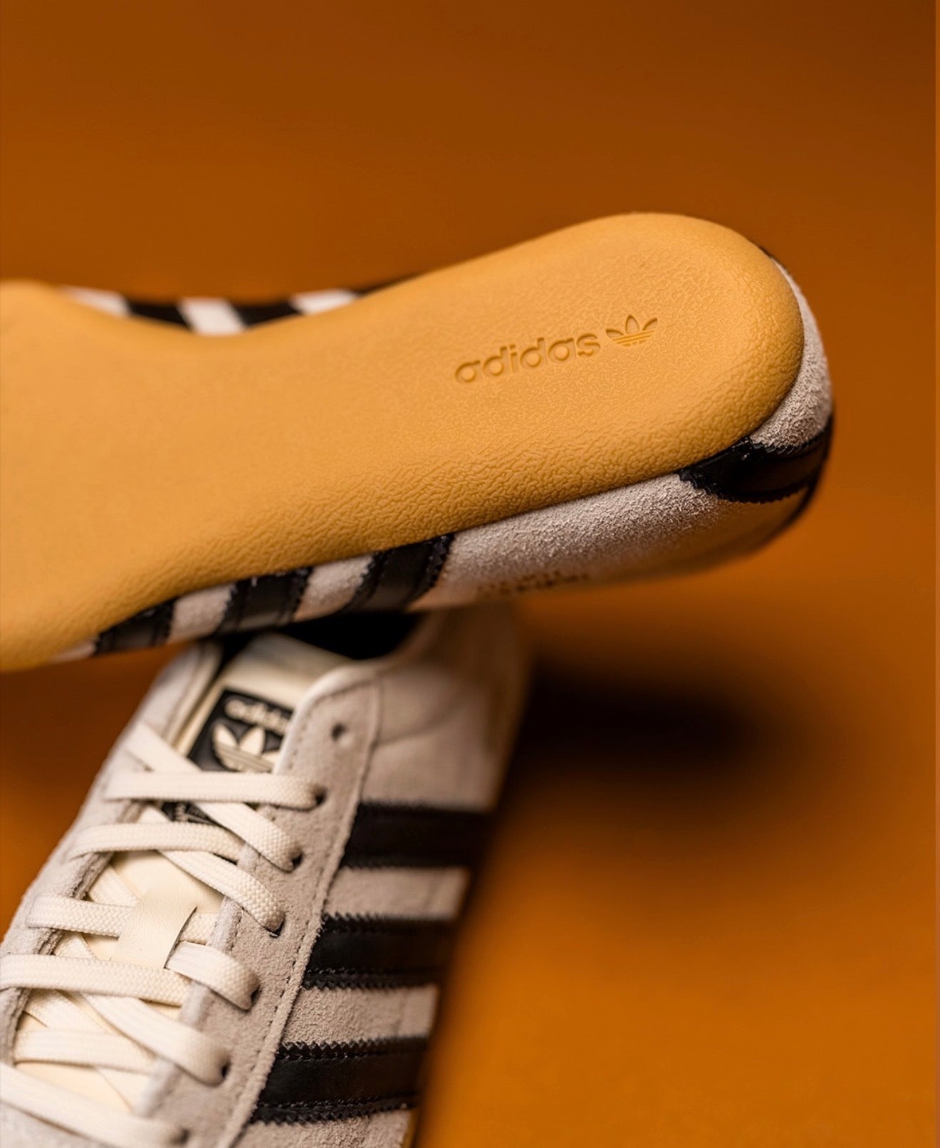 Tokyo Offwhite Black