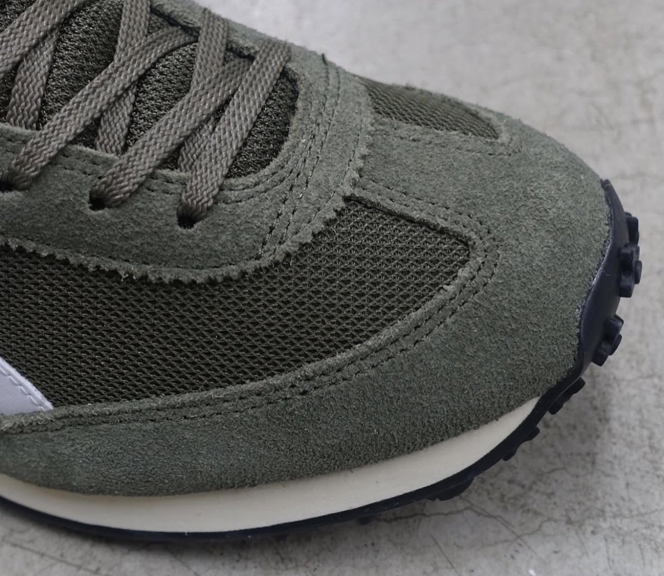 EDR 78 Lace Up Mantle Green/White
