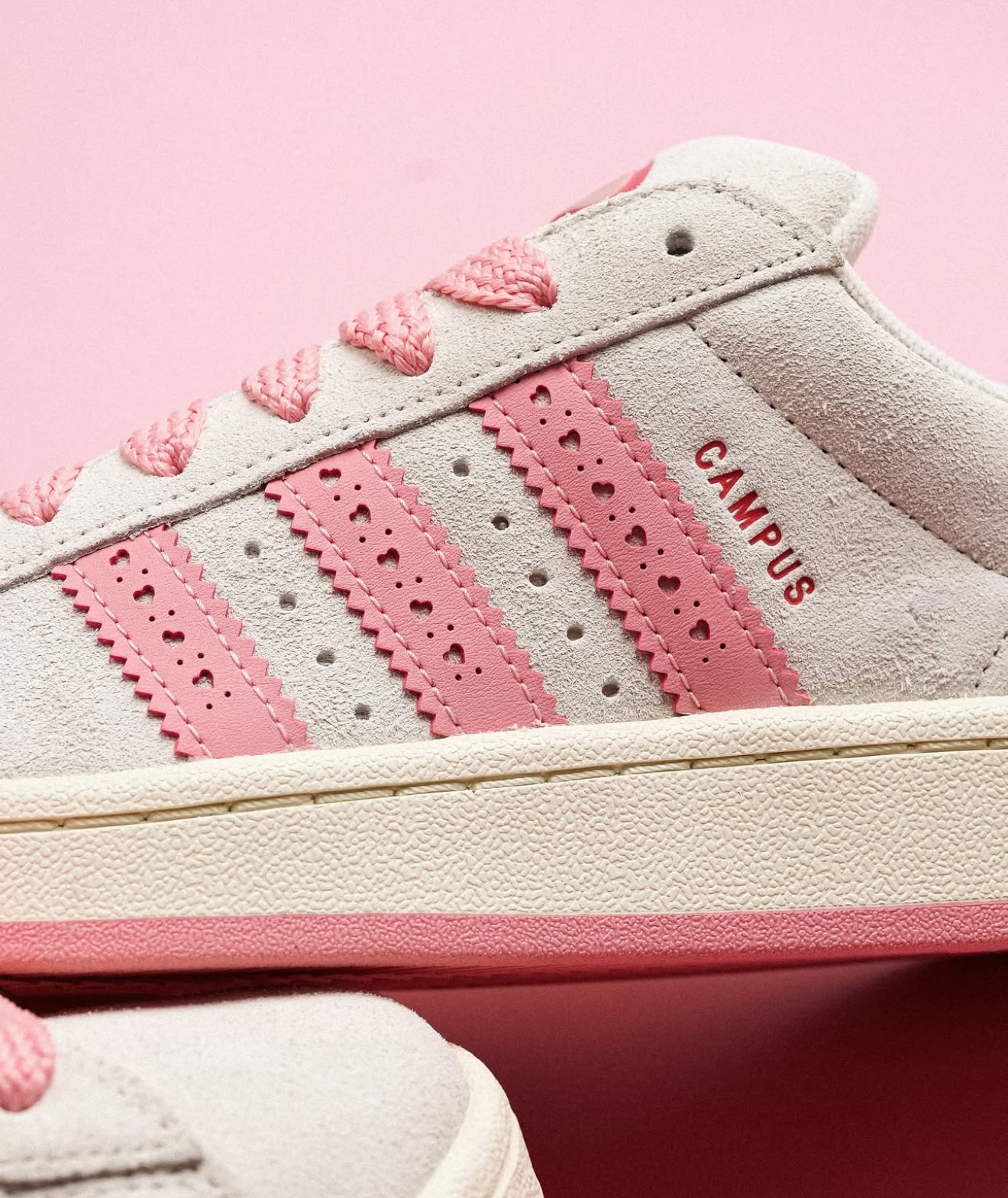 WMNs Campus 00s Valentine's Day