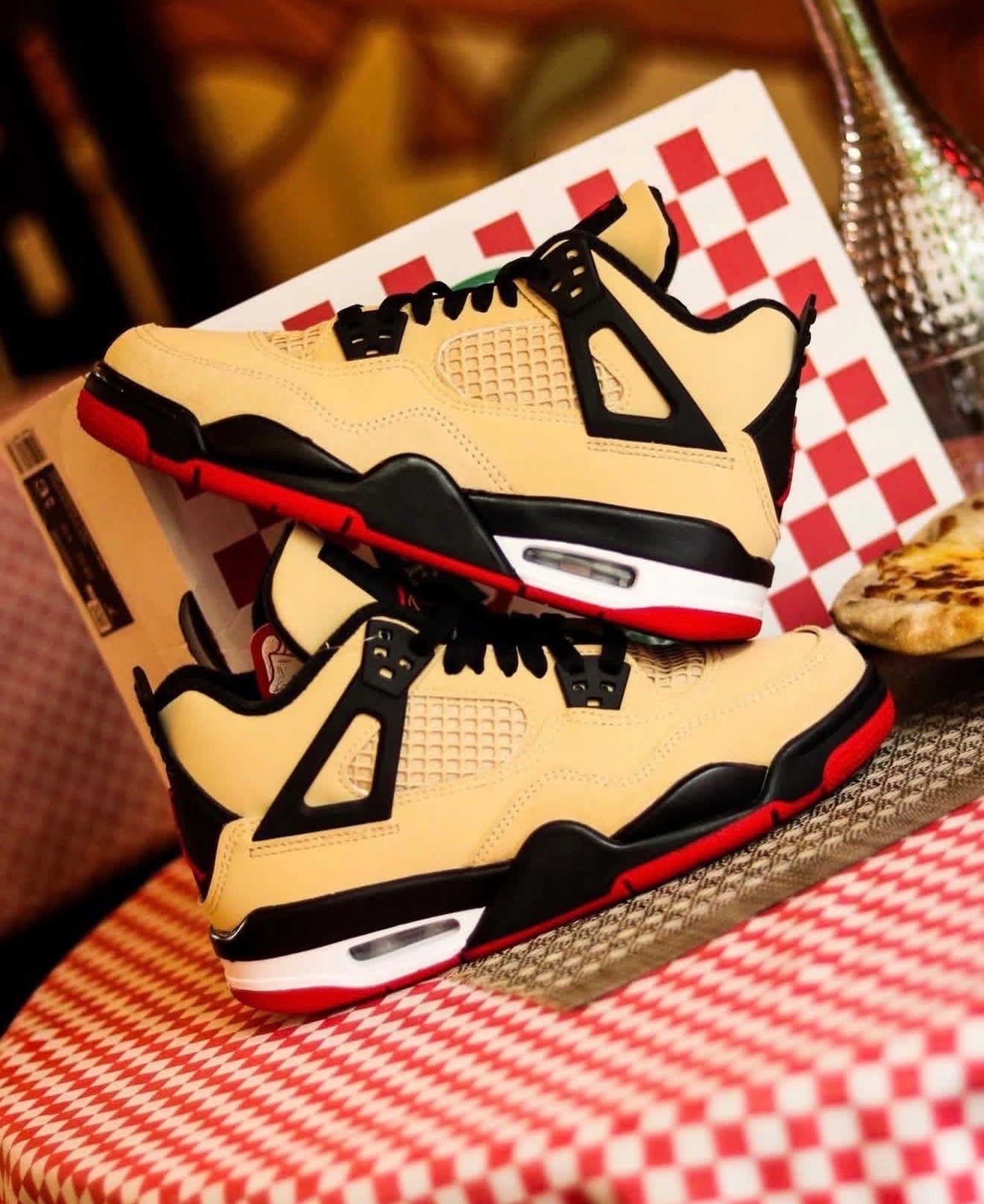 Air Jordan 4 Pizza