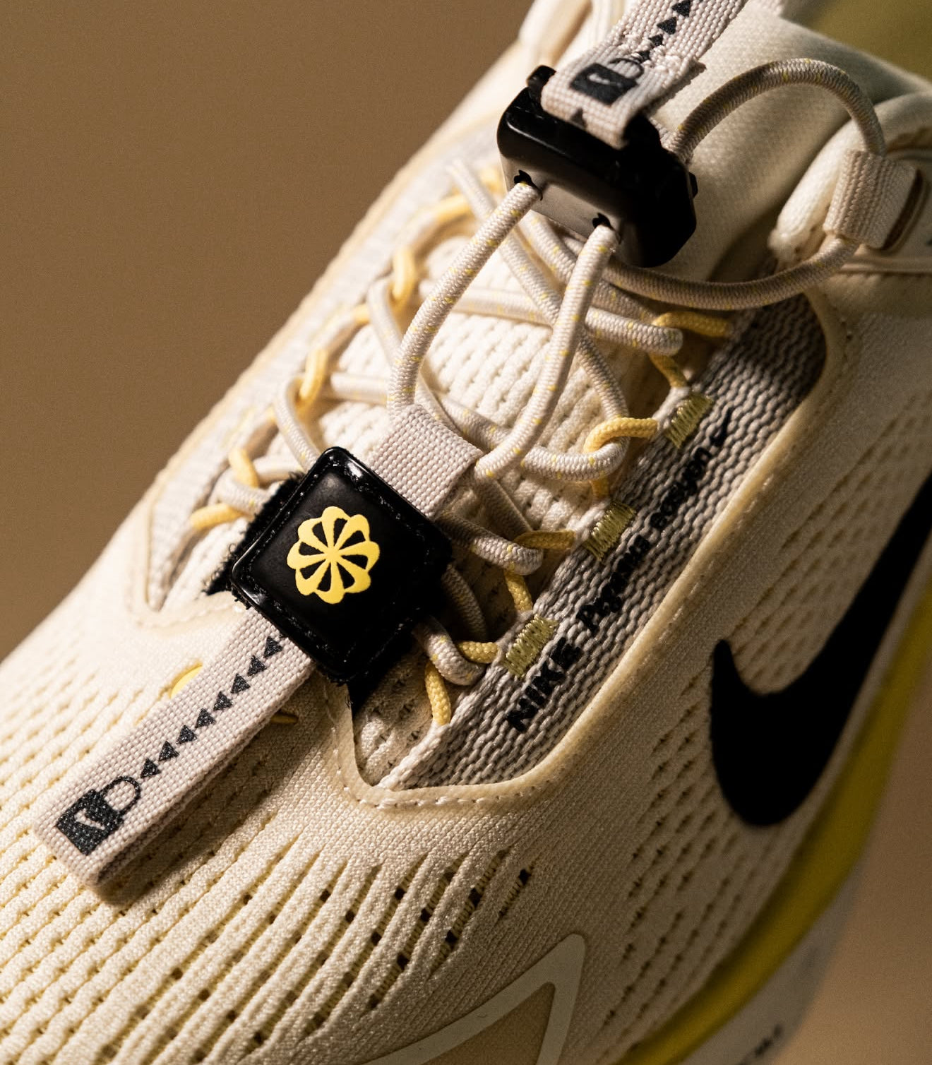 Air Zoom Pegasus 41 EasyOn Pale Ivory Soft Yellow