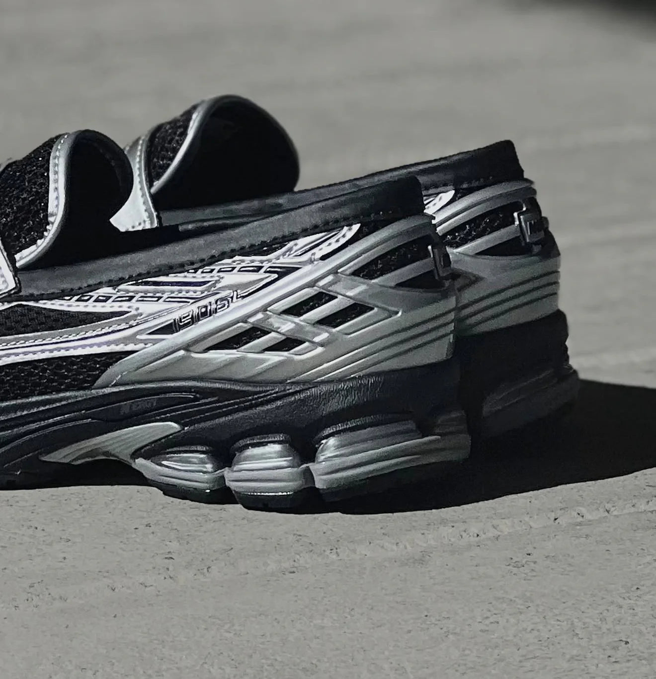 New Balance 1906L Silver Metallic Black
