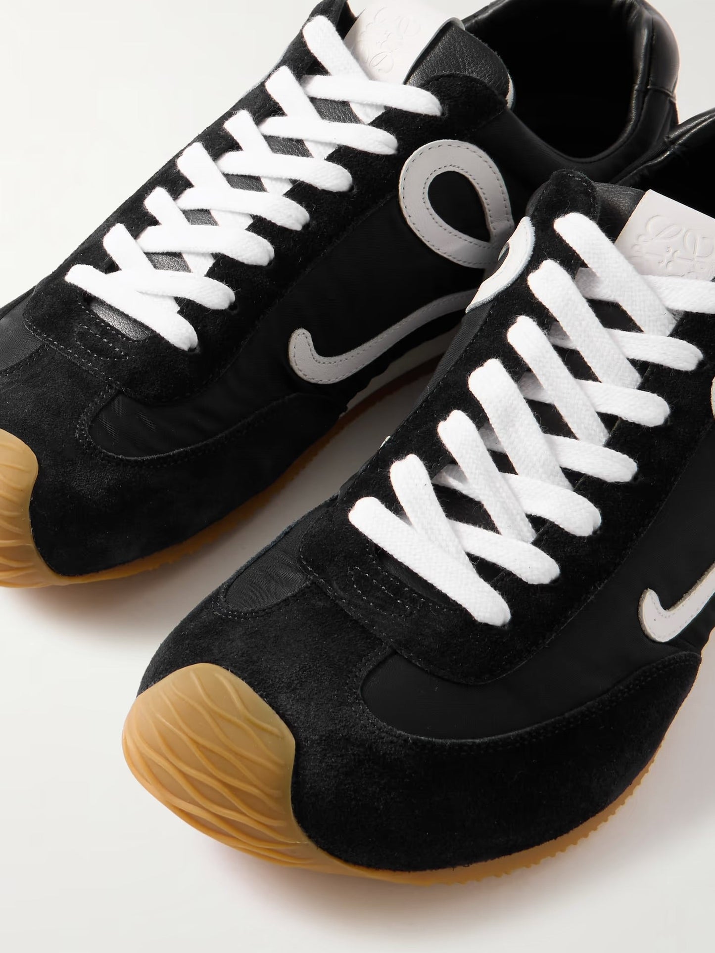 Loewe Ballet Runner 2.0