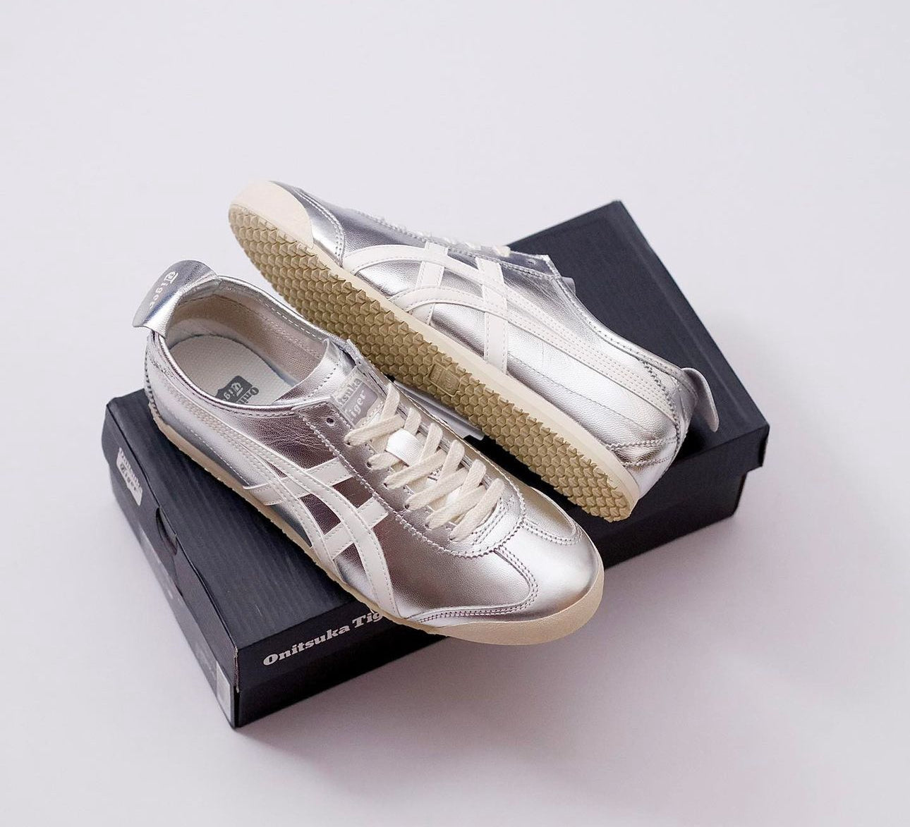 WMNs Mexico 66 Silver White