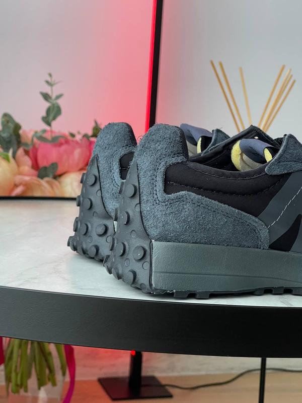 New Balance 327 Phantom Magnet