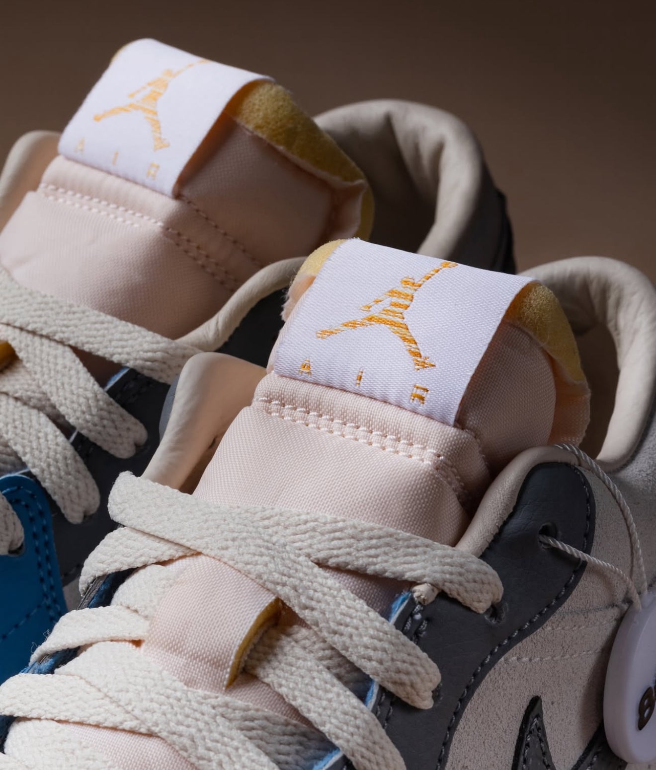 Air Jordan 1 Low Vintage UNC Grey