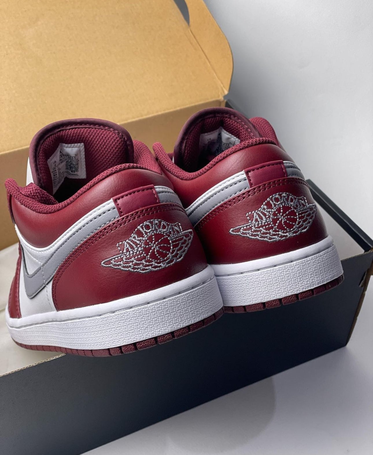 Air Jordan 1 Low Bordeaux