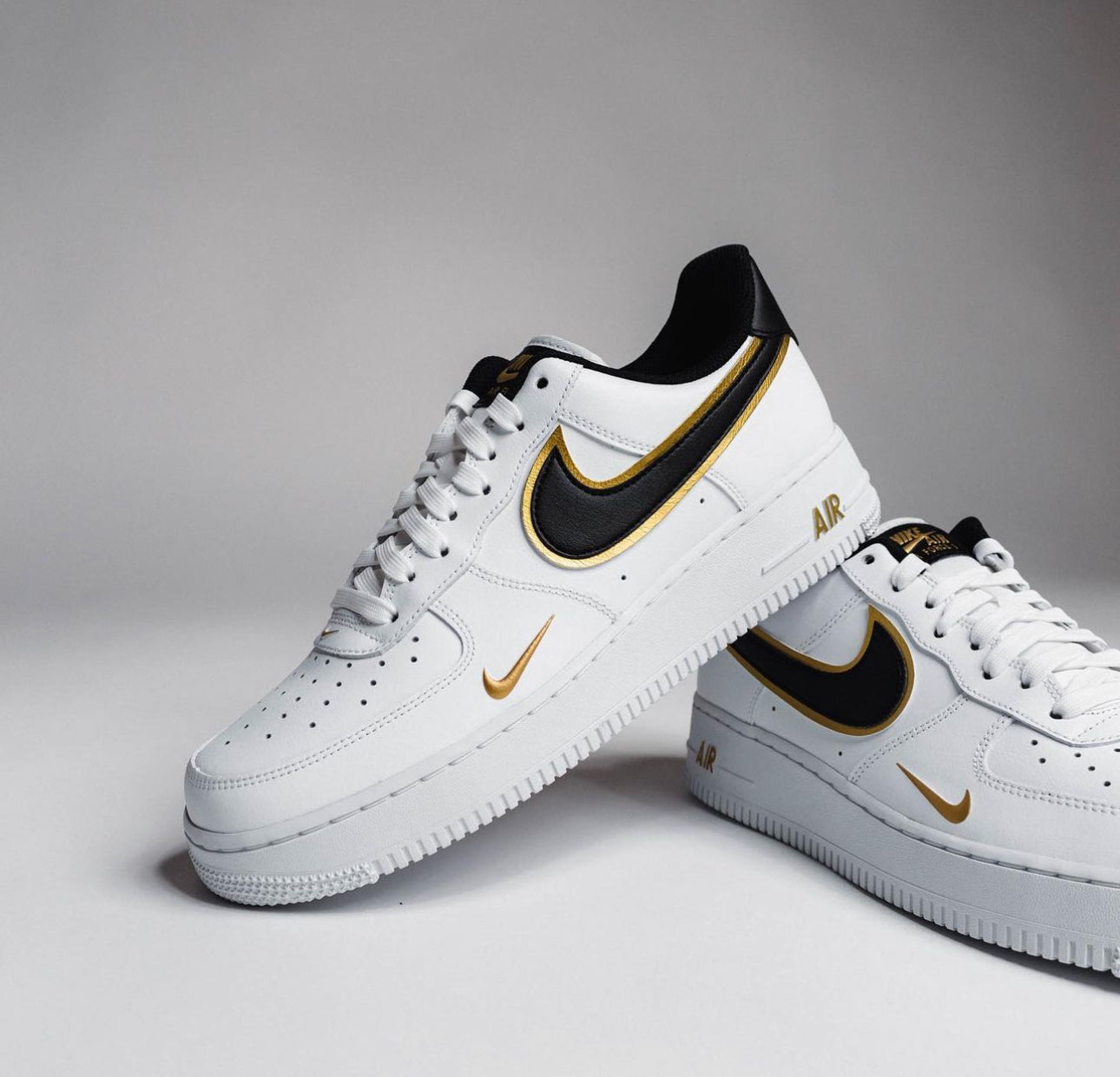 Airforce 1 Low LV8 Double Swoosh Metallic Swoosh