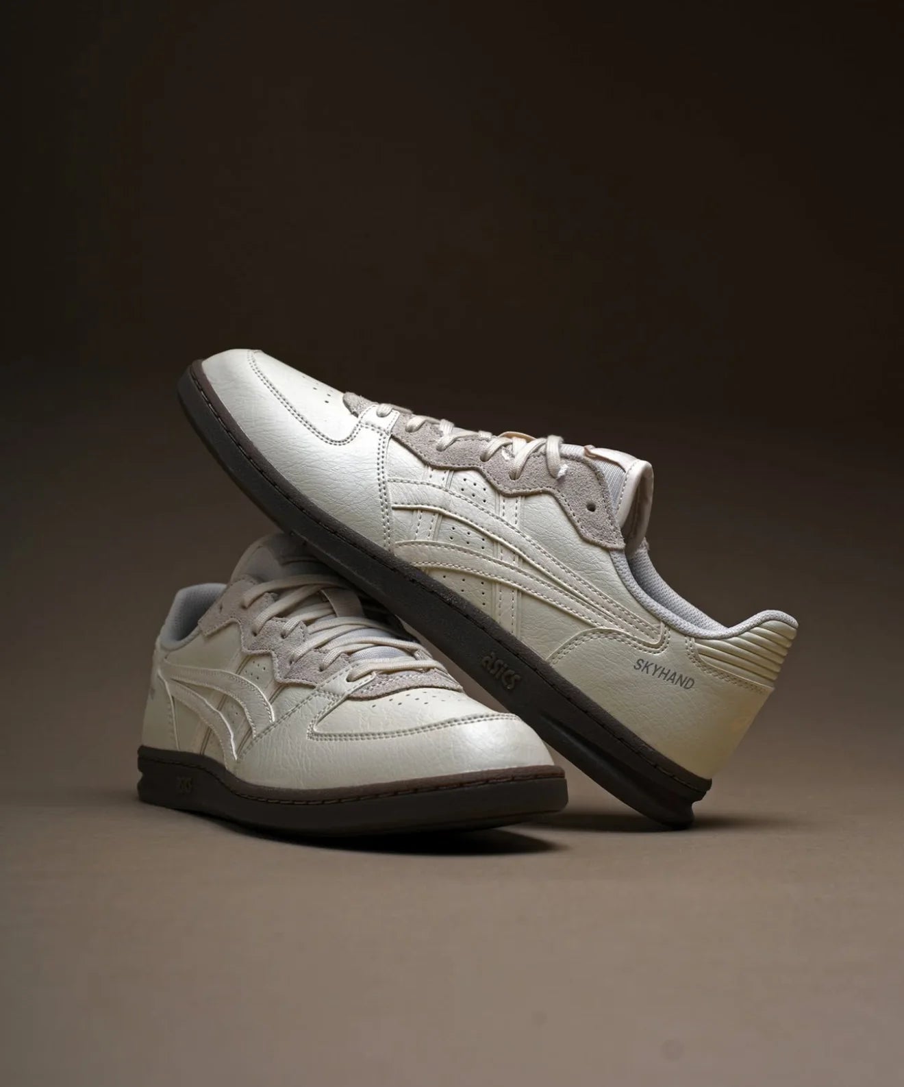 WMNs Asics Skyhand OG Pale Oak Cream