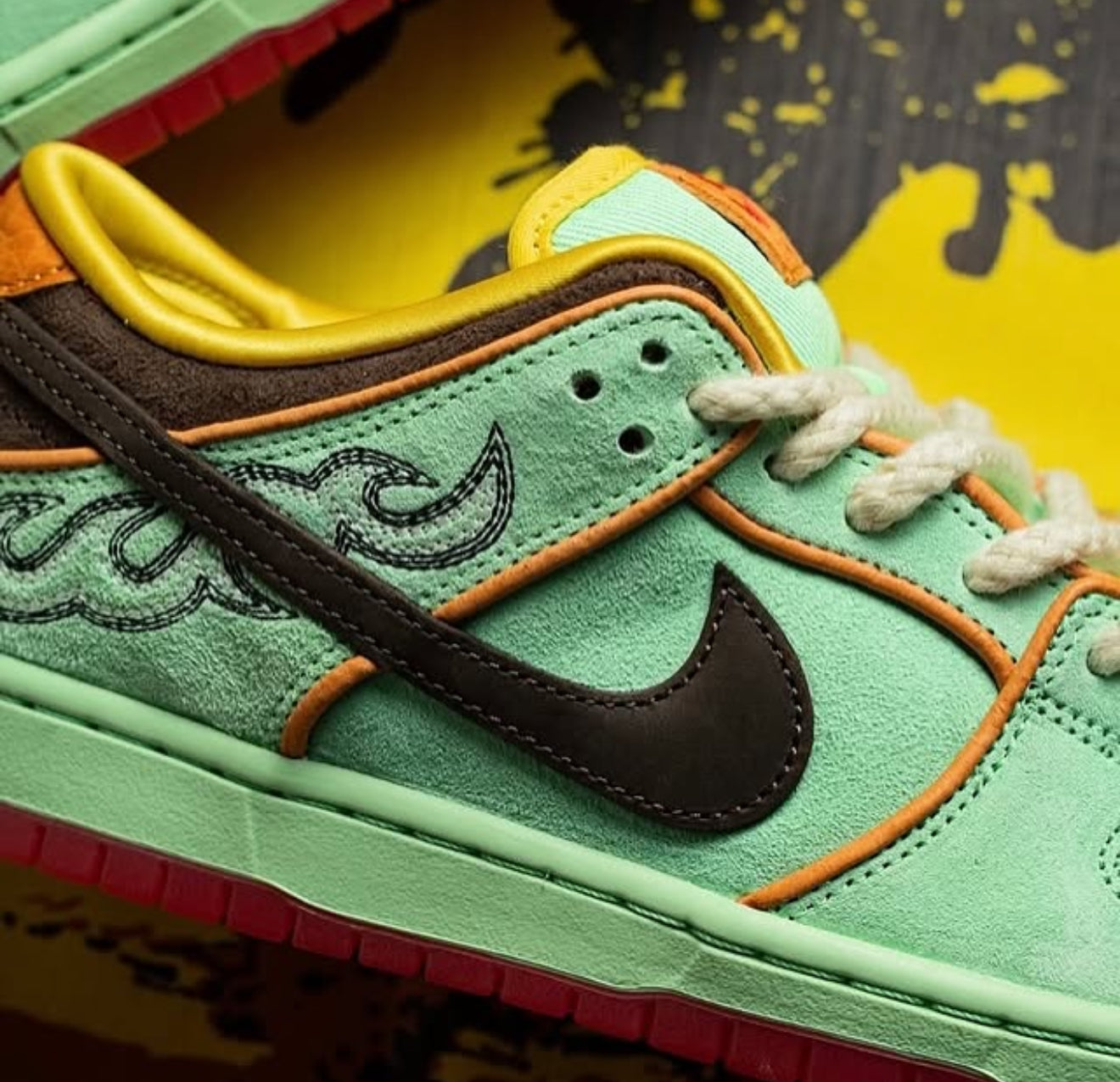 SB Dunk Low Rodeo Tourmaline