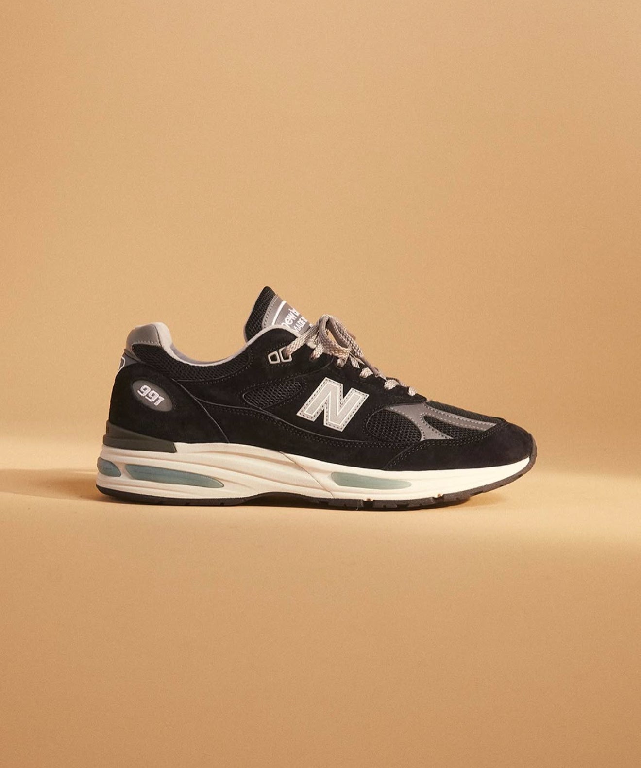 NB Balance 991v2 MiUK Black Grey