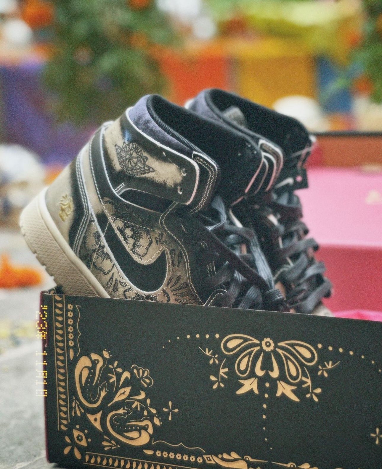 Air Jordan 1 Zoom CMFT 2 “ Dia De Muertos “ Familia