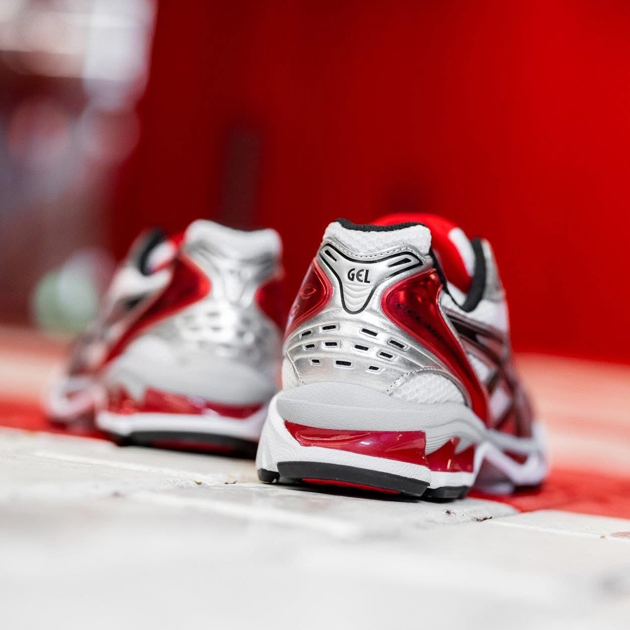 Asics Gel Kayano 14 White Classic Red