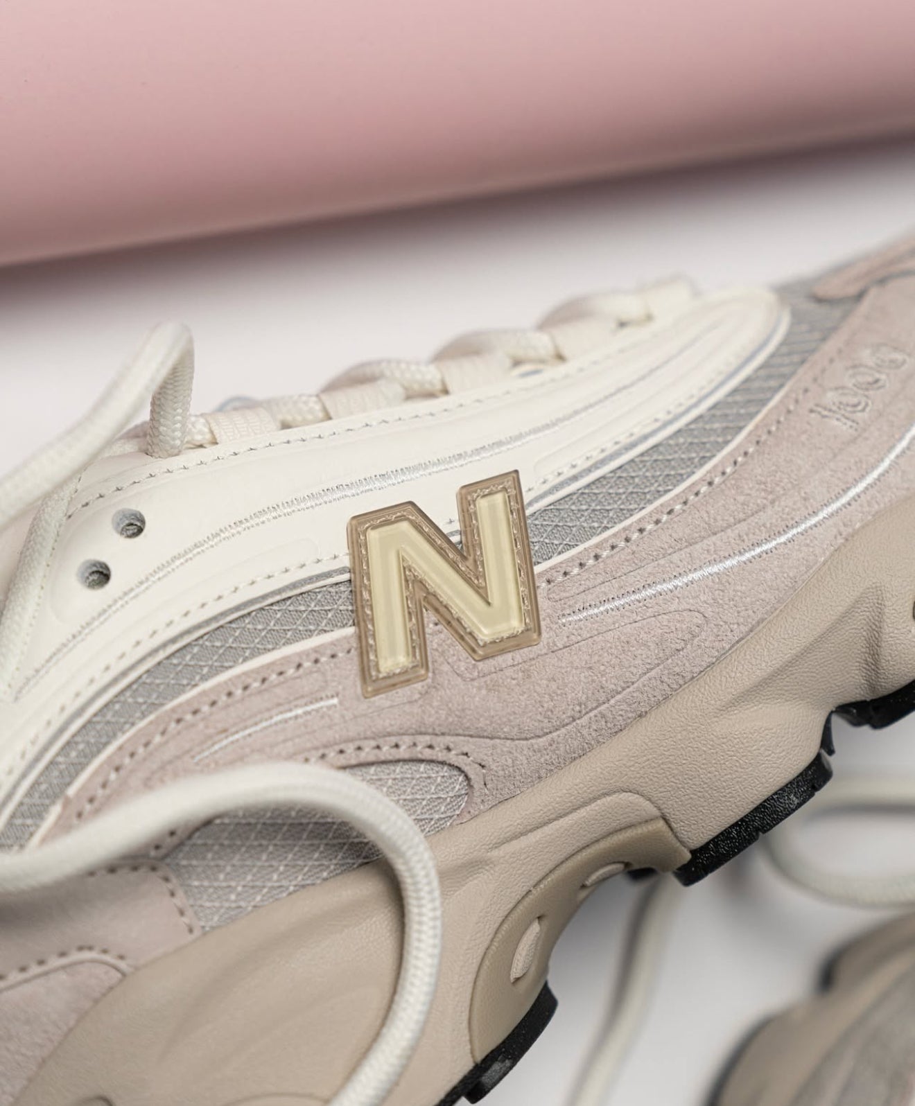 NB Balance 1000 Grey Cream