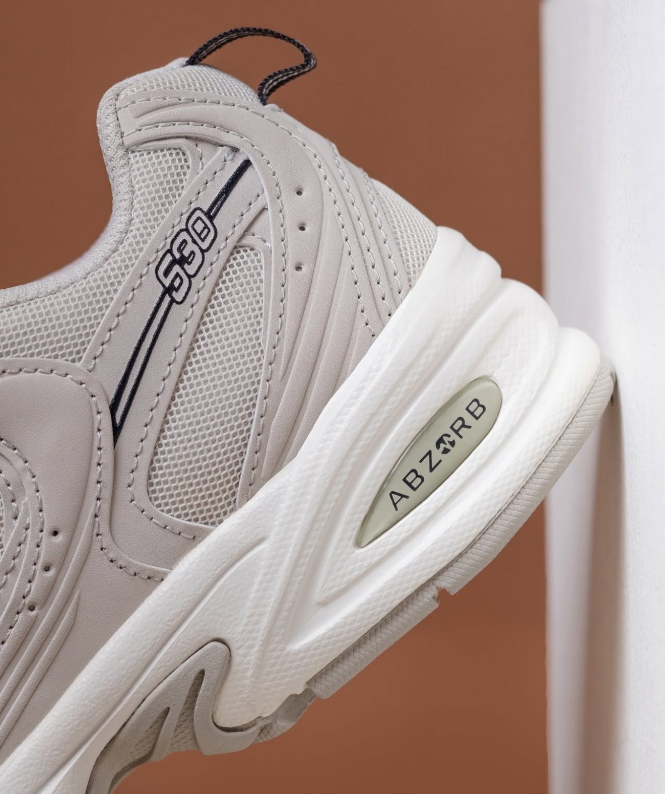 NB Balance 530 Ivory Cream
