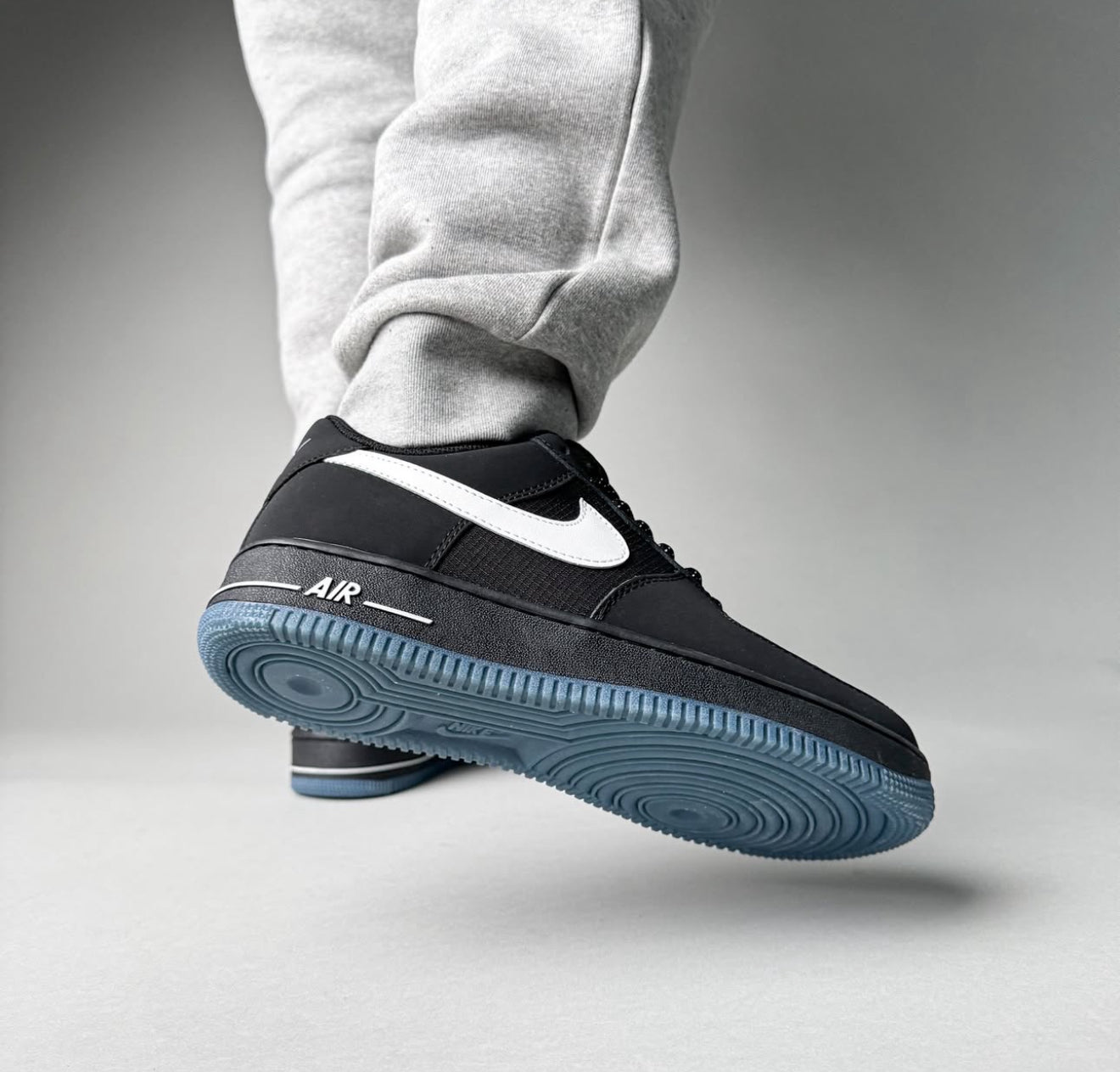 Airforce 1 Low Black White