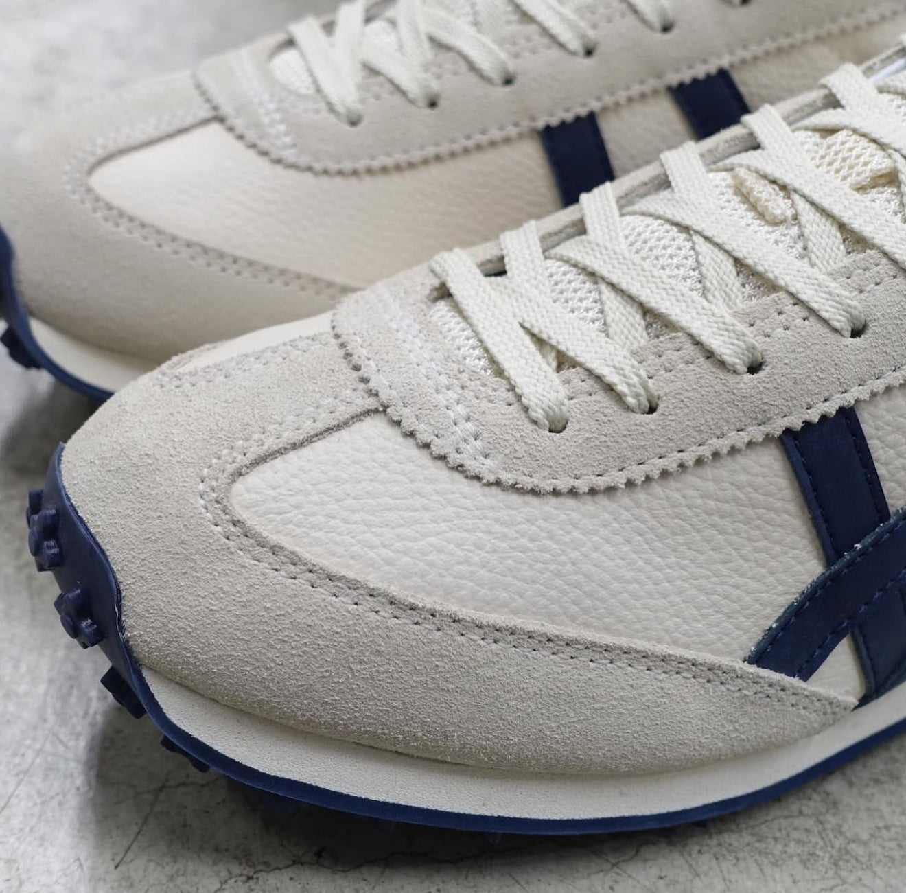 EDR 78 Lace Up White Navy