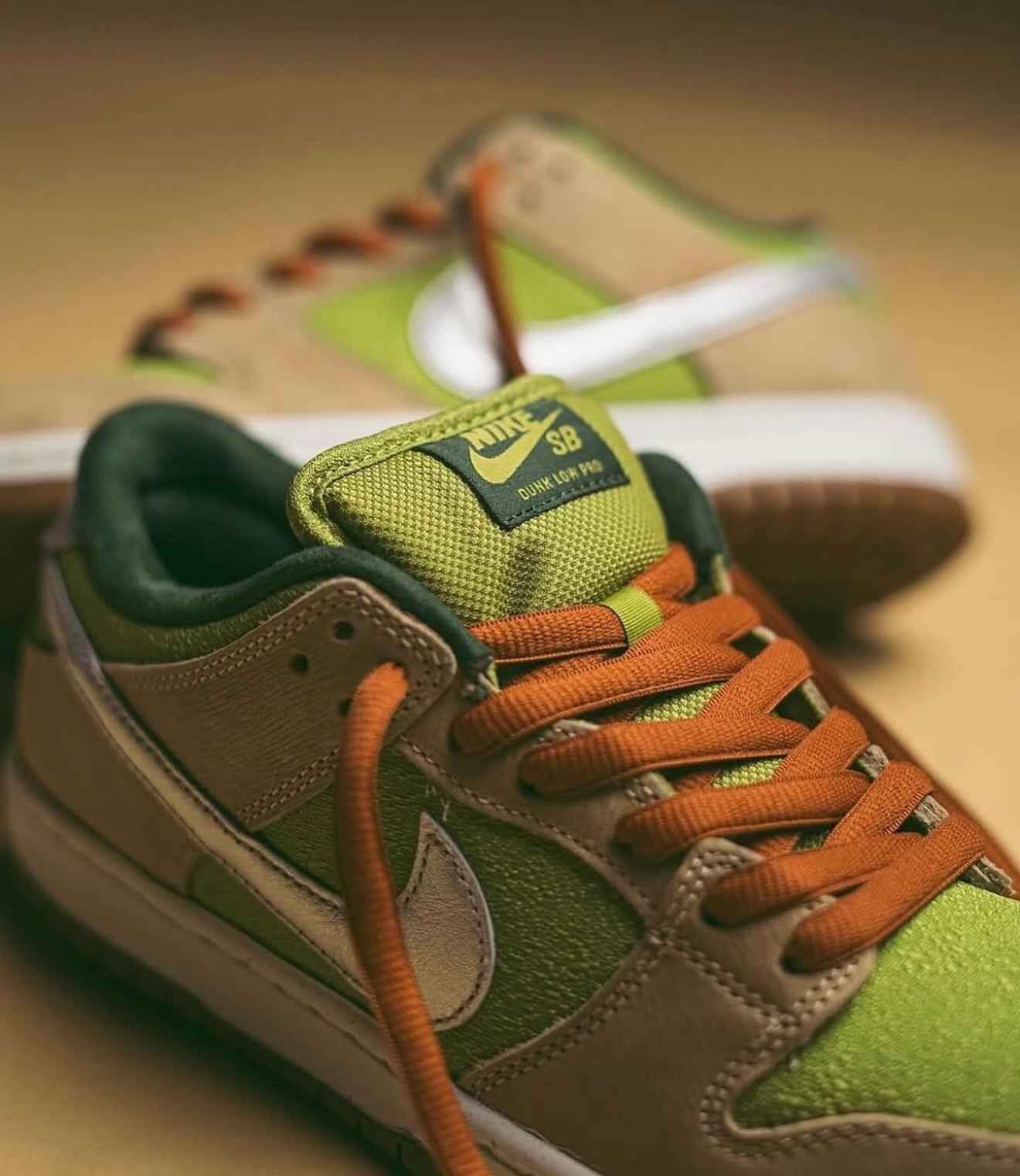 SB Dunk Low Escargot