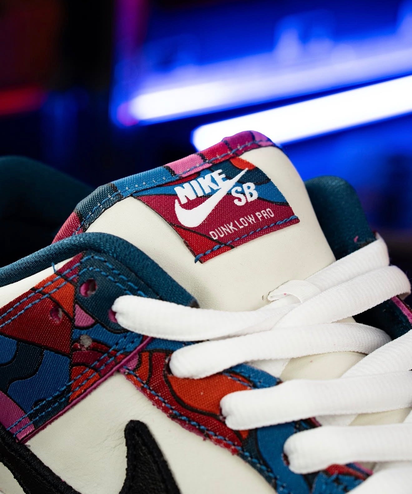 WMNs Sb Dunk Low Pro Parra Abstract Art