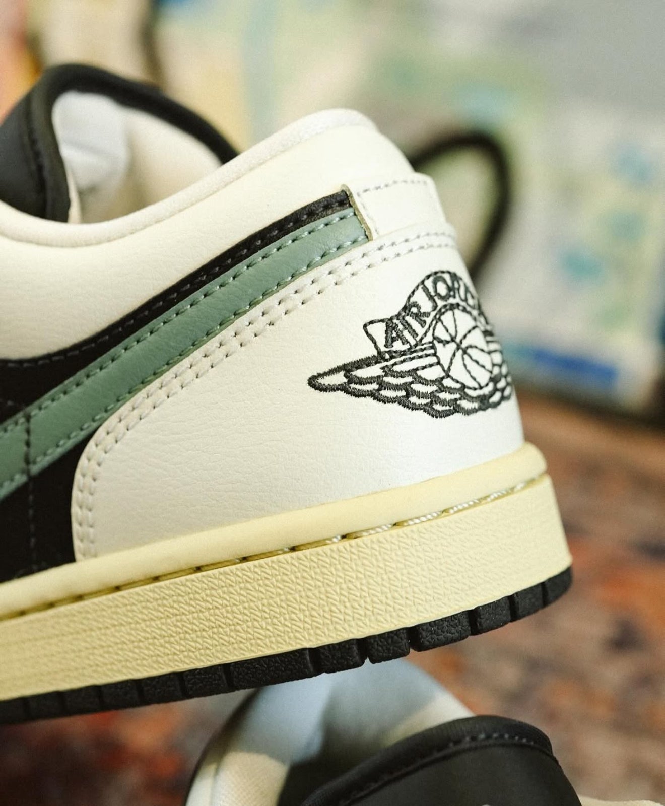 Air Jordan 1 Low Jade Smoke