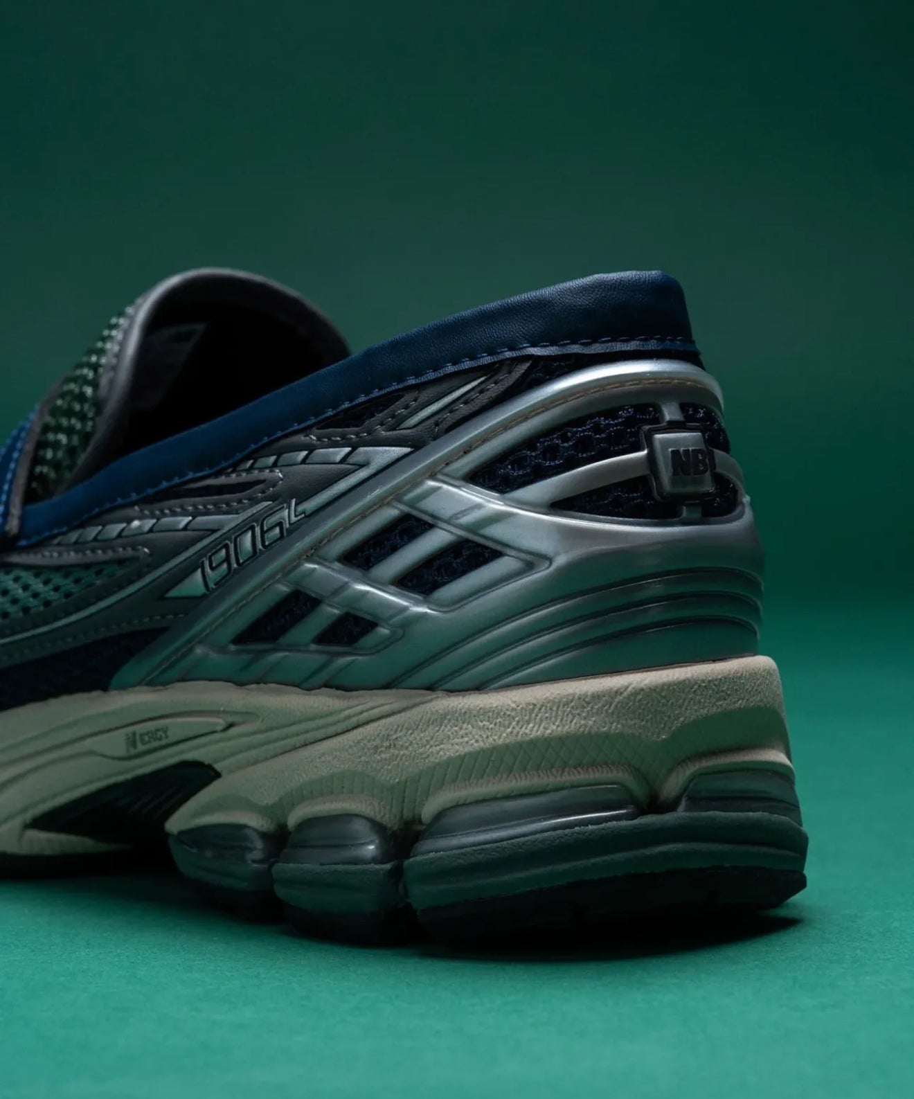 New Balance 1906L Dark Juniper Navy
