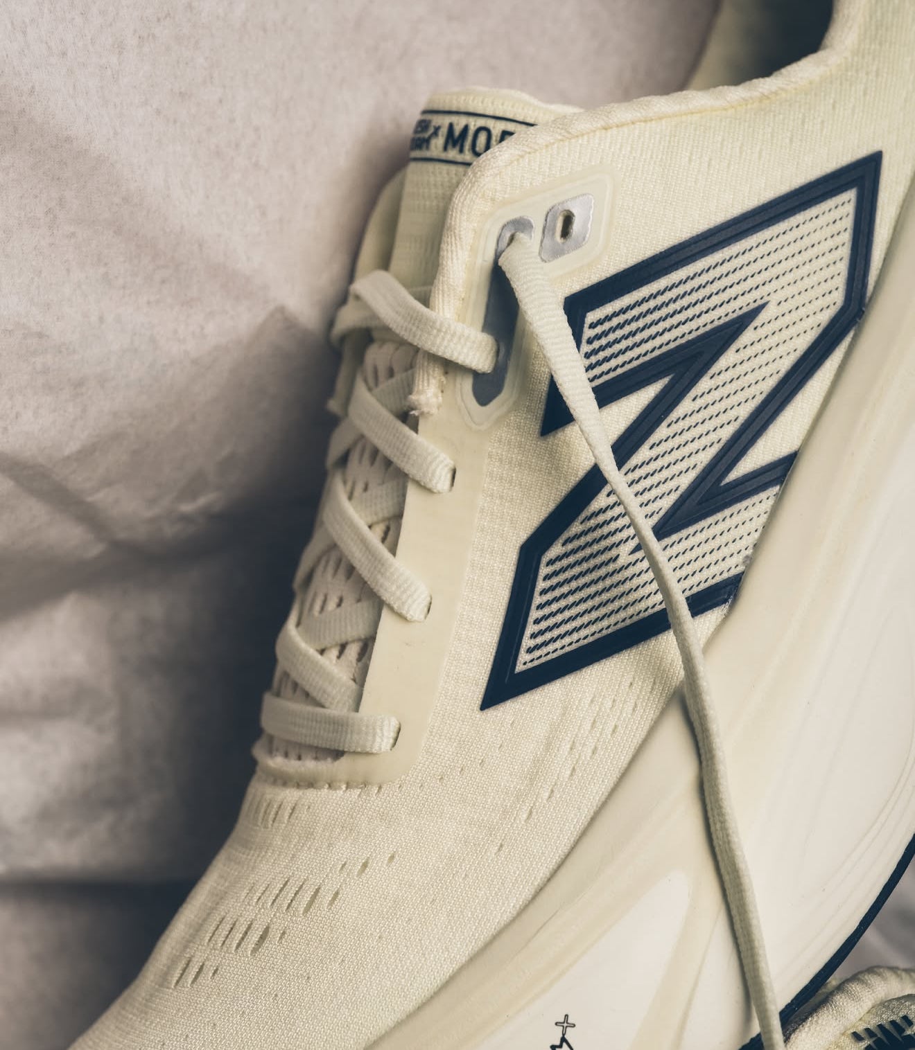 New Balance Fresh Foam x More V5 Angora