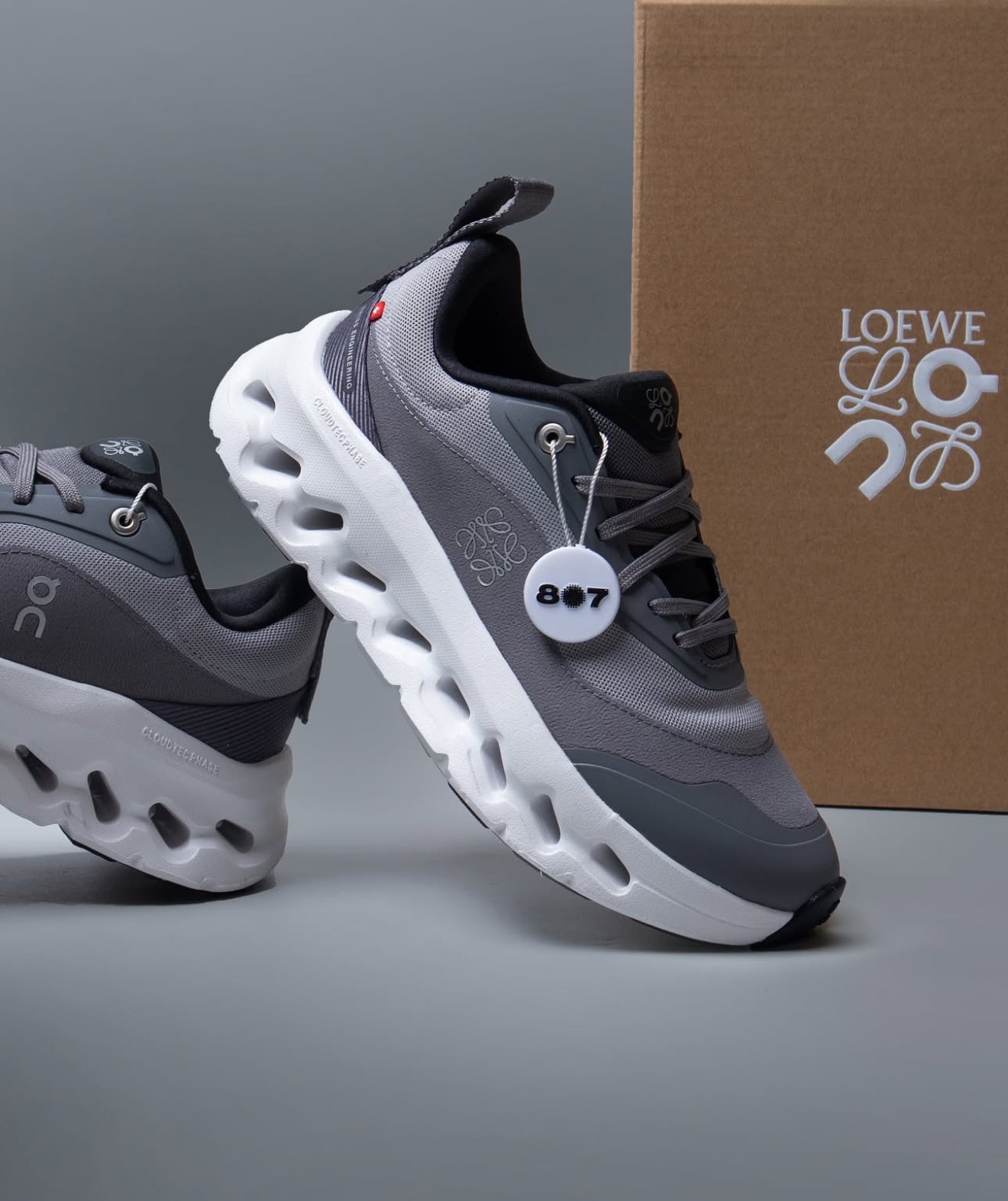 On Running Cloudtilt 2 LOEWE Grey White