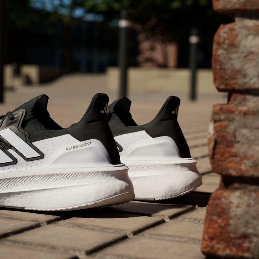 Ultraboost 5 Core Black / Cloud White