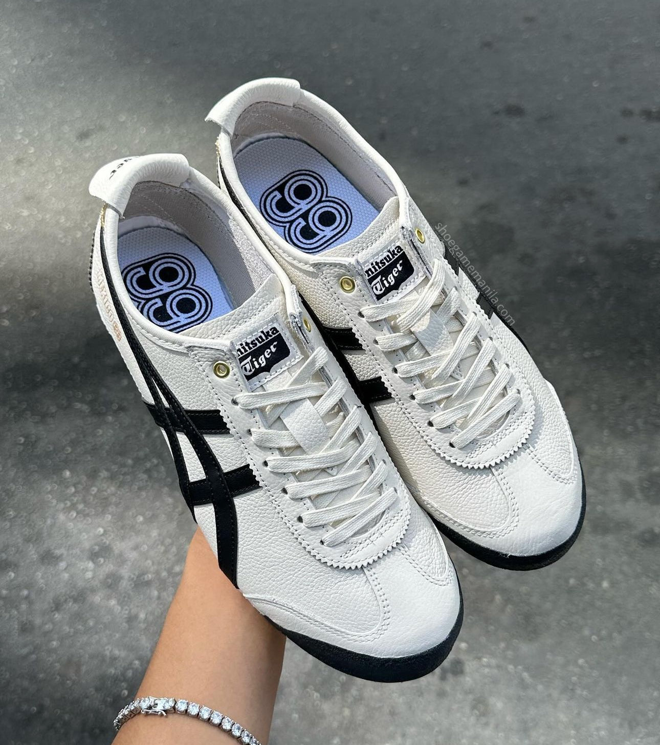 WMNs Mexico 66 Cream Gold Black