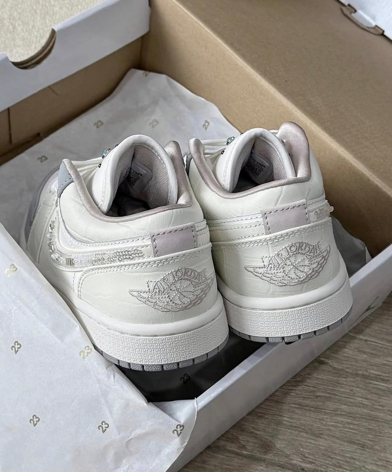 Air Jordan 1 Low Sail Soft Pearl
