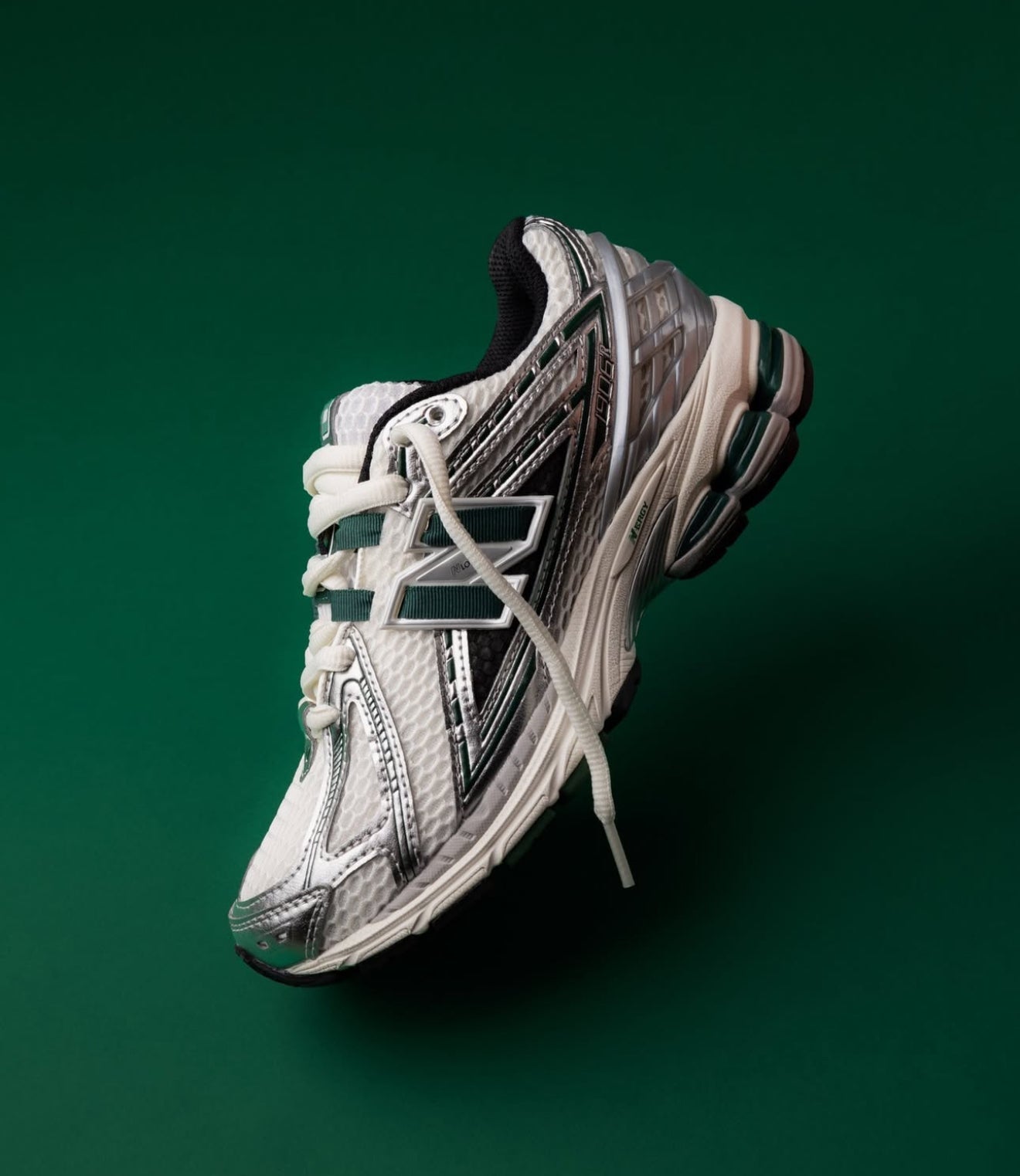 NB Balance 1906R Spruce Pack