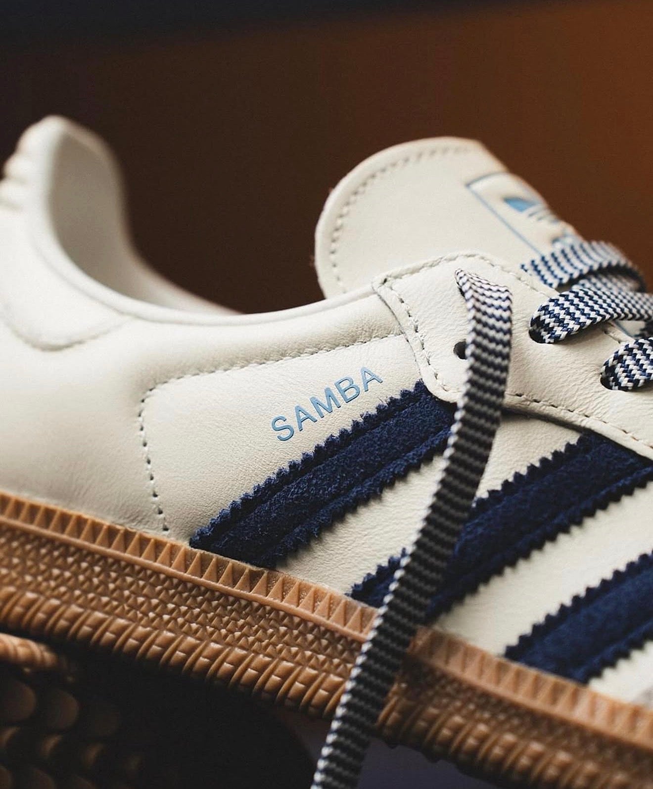 Samba Off White Dark Blue