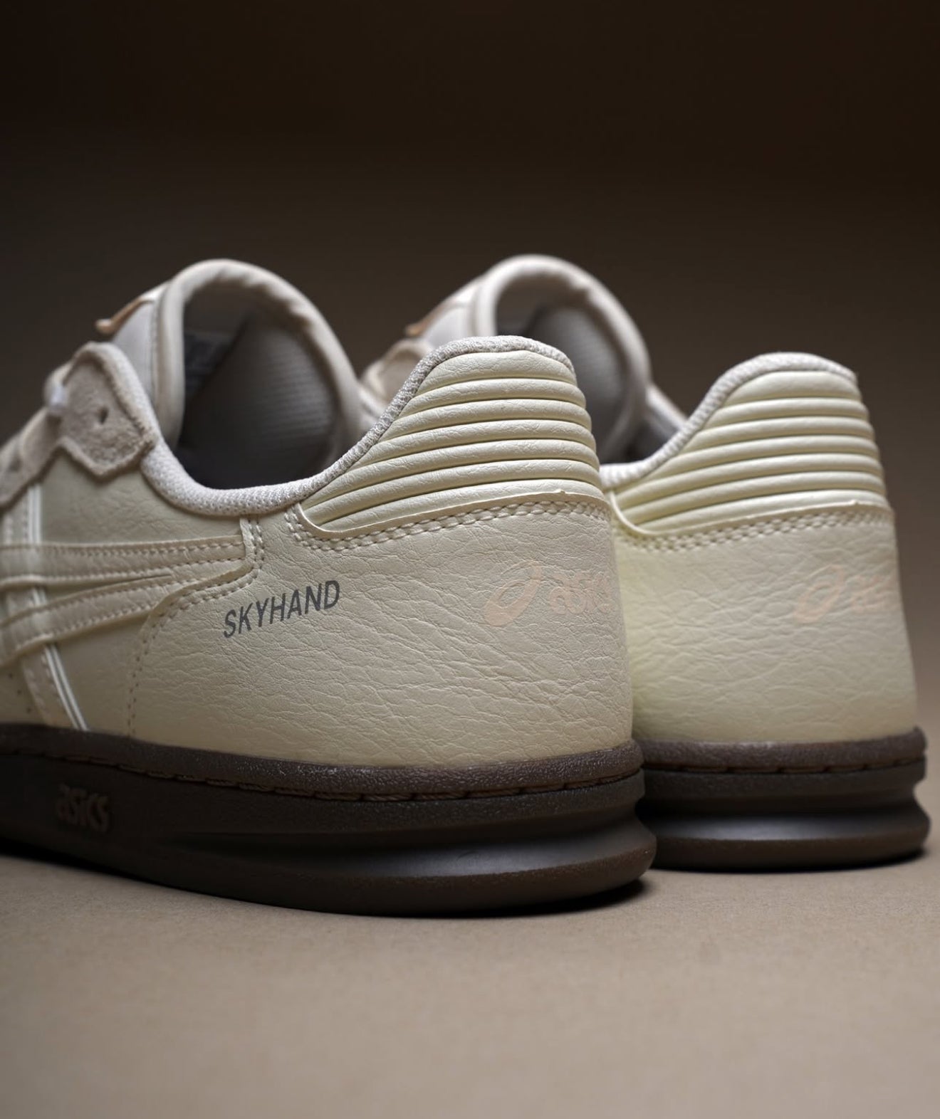Asics Skyhand OG Pale Oak