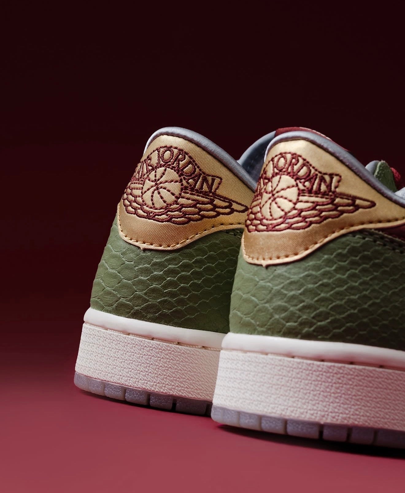 Air Jordan 1 Low Year Of the Dragon