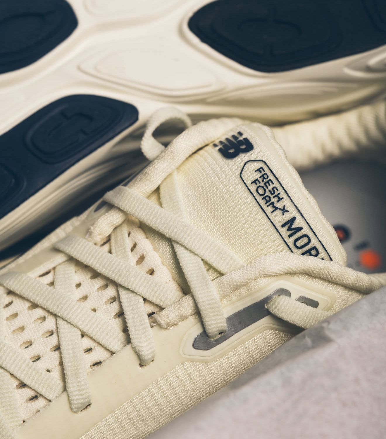 New Balance Fresh Foam x More V5 Angora