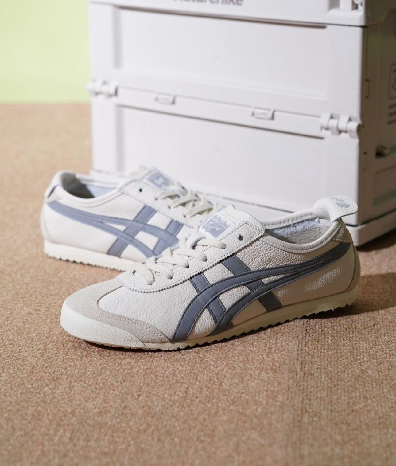 WMNs Onitsuka Tiger Mexico 66 Beige Grey