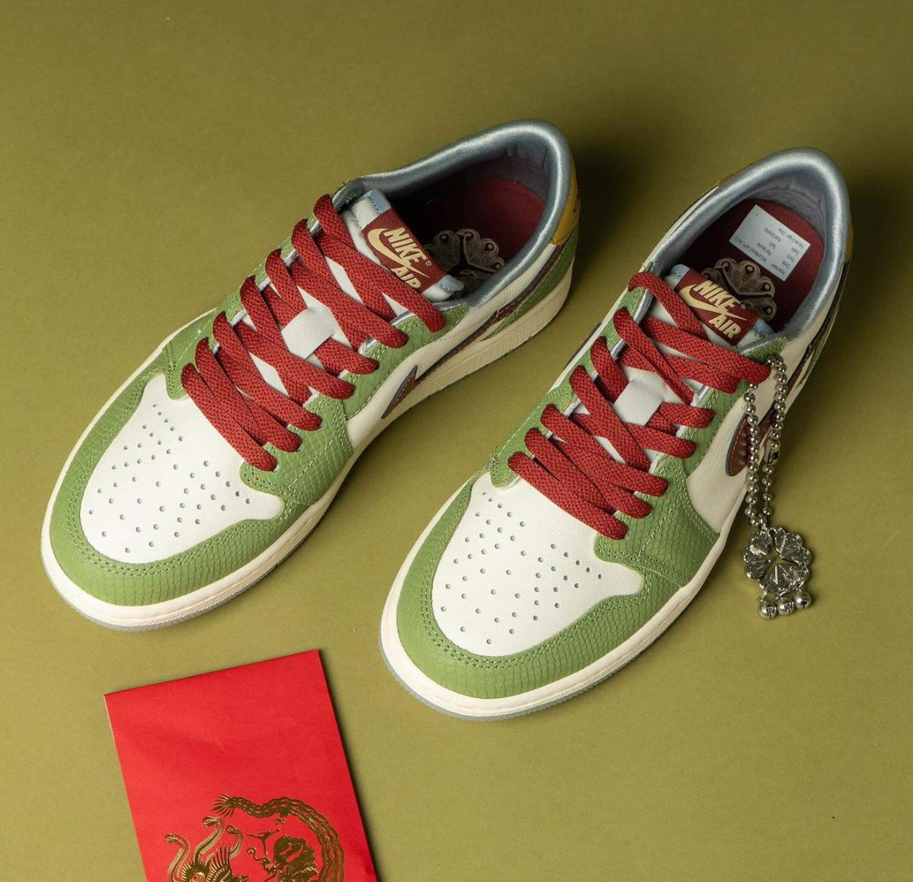 Air Jordan 1 Low Year Of the Dragon