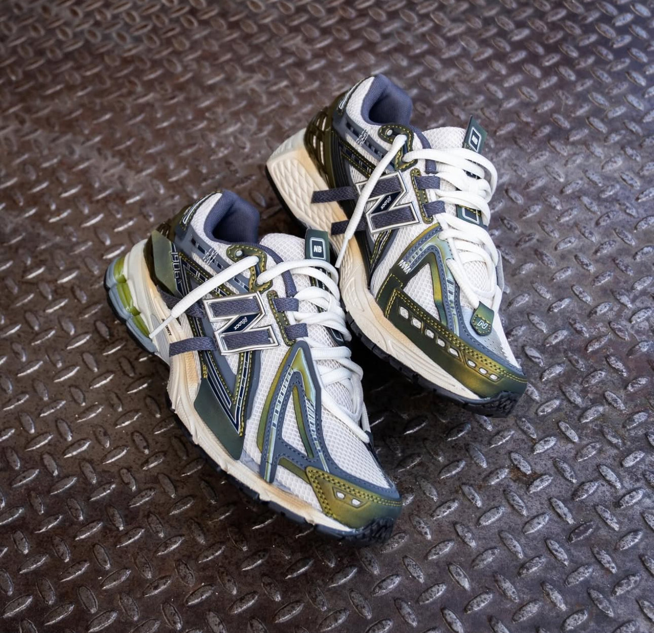 NB Balance 1906A Olive Juice Sea Salt