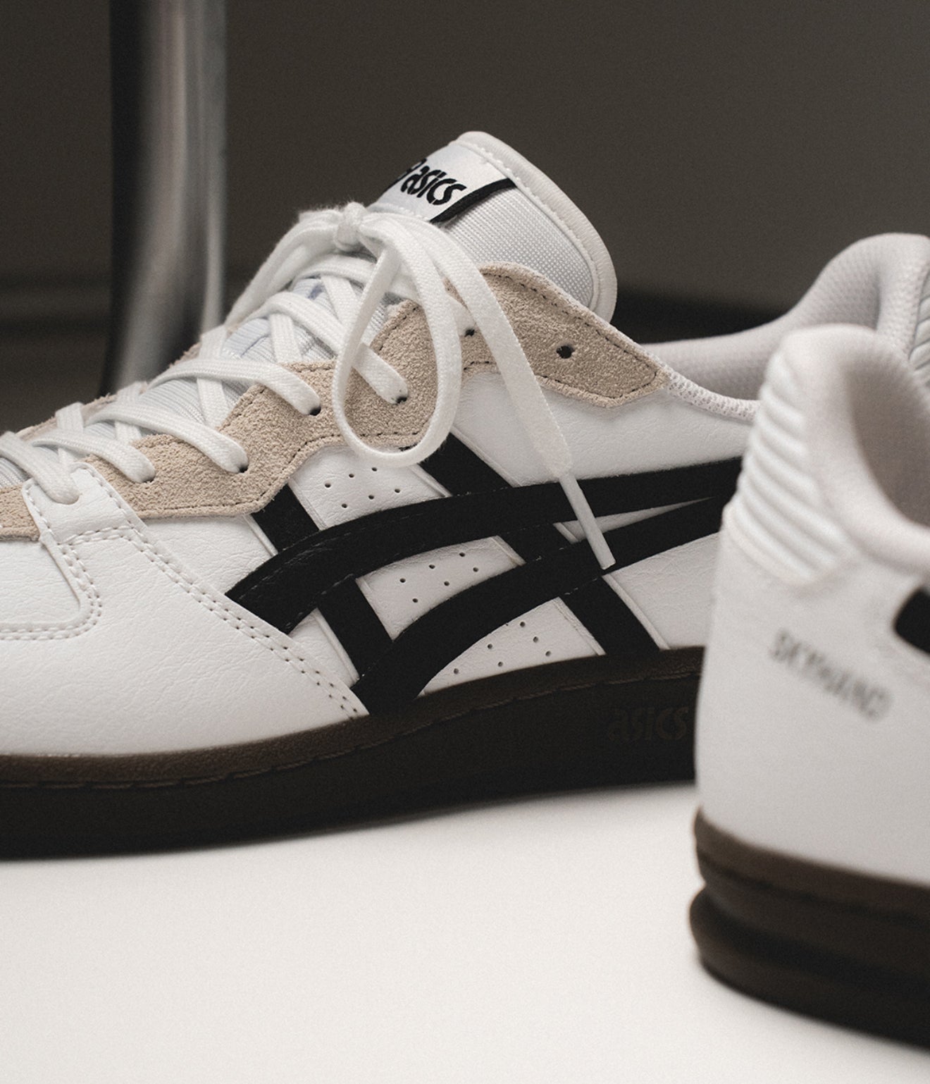 Asics Skyhand OG White Black