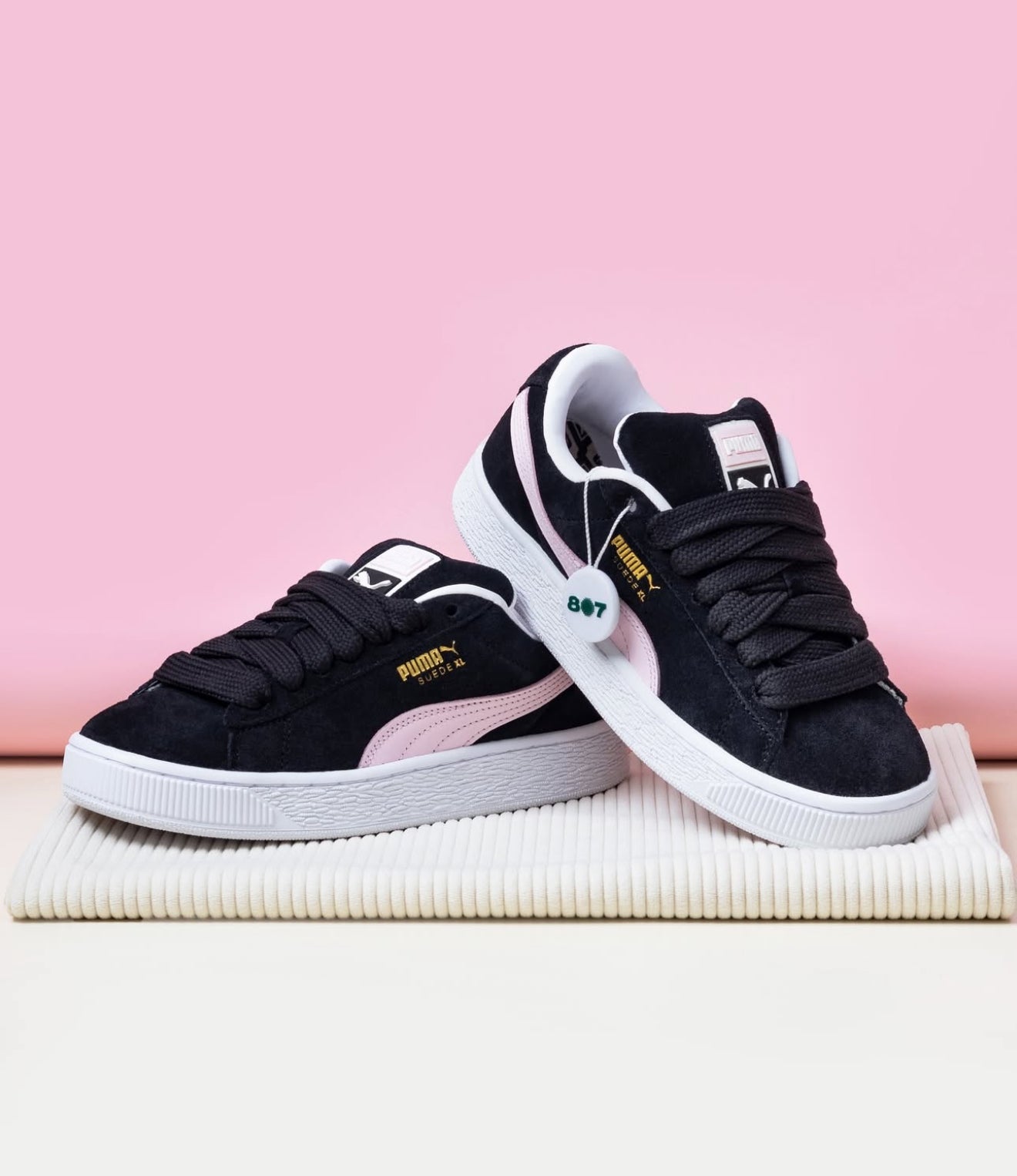 WMNs Puma Suede XL Black of whisp pink
