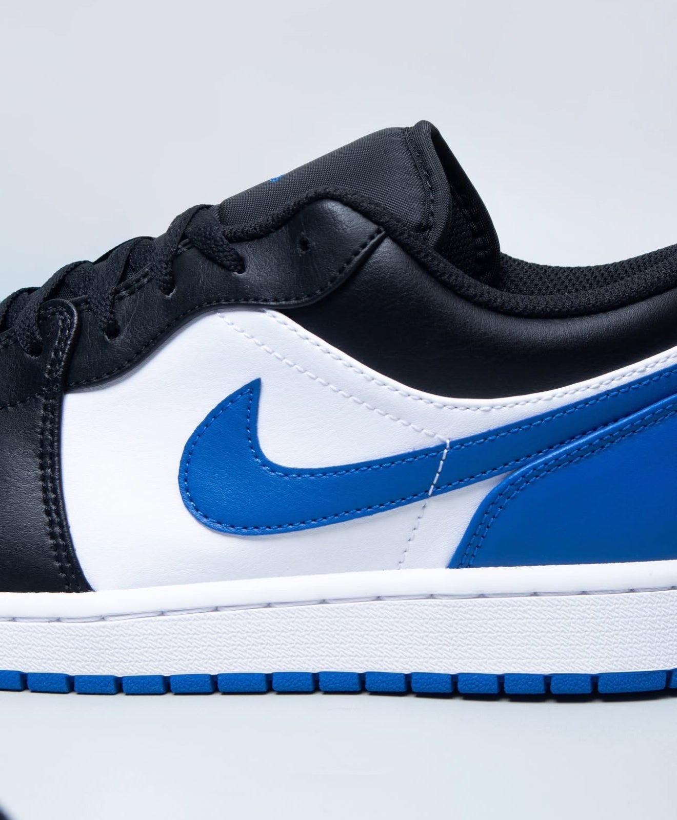 Air Jordan 1 Low Alternate Royal Toe