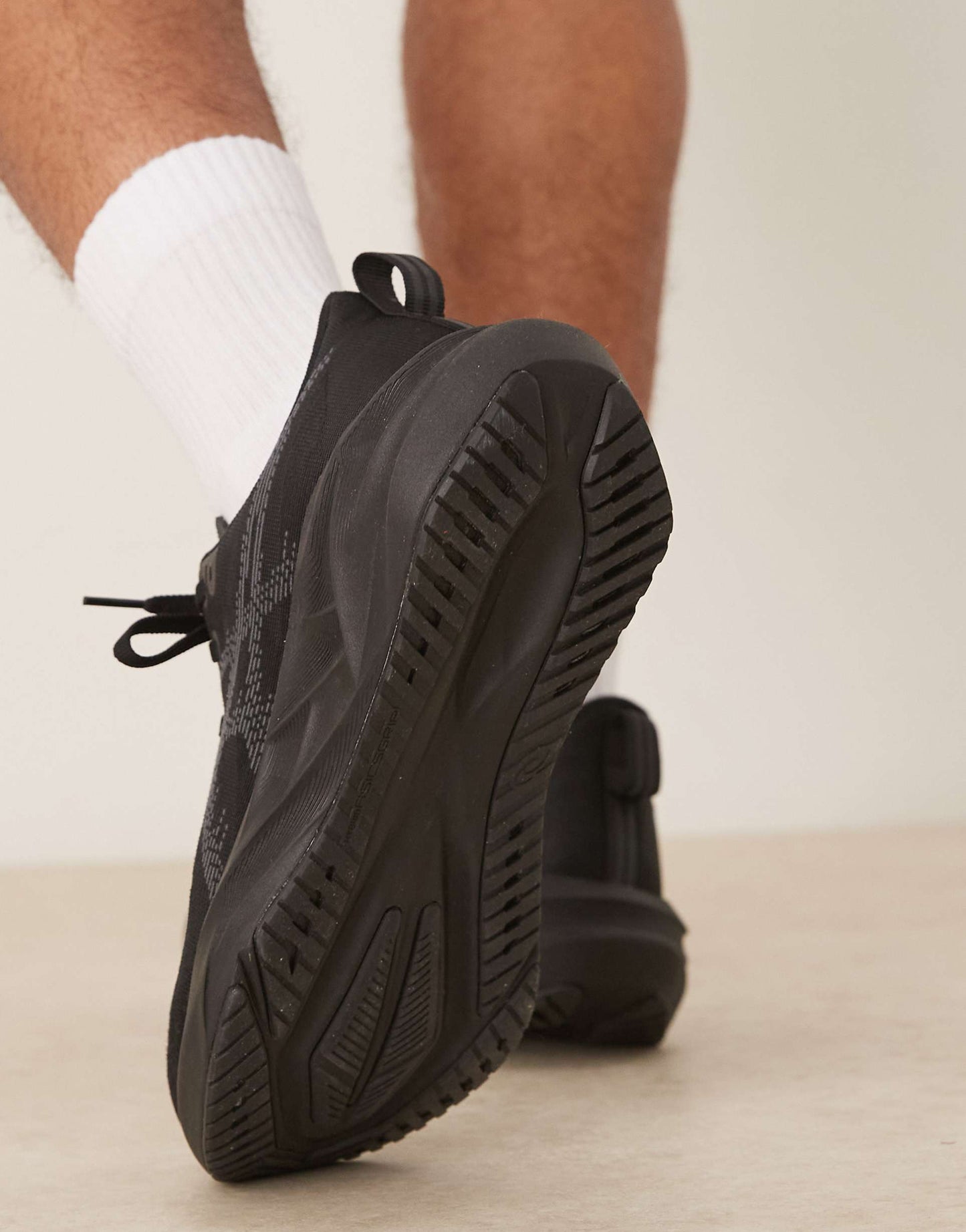 Asics Novablast 5 Black Carrier Grey